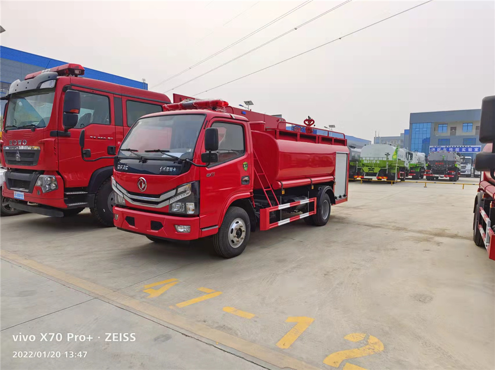 東風福瑞卡消防灑水車5噸圖片2