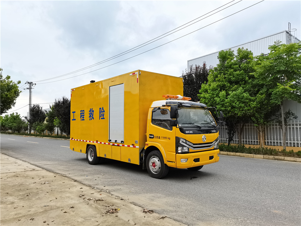 東風(fēng)大福瑞卡工程救險車