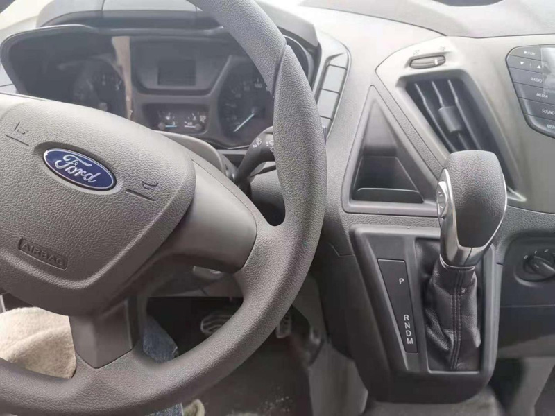 福特新全順自動檔流動服務(wù)車 汽油中軸圖片4