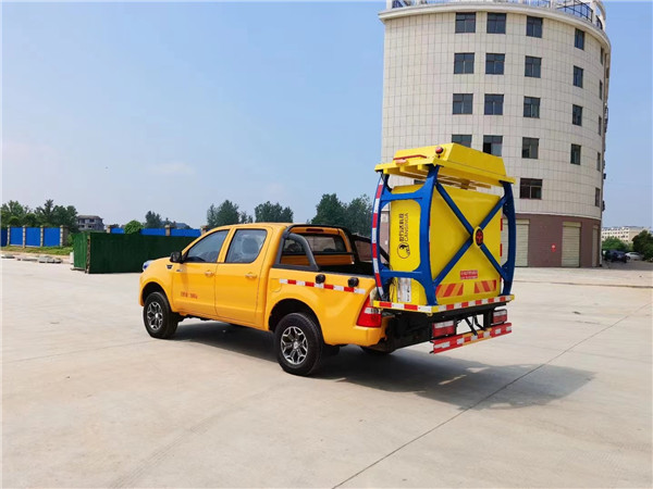 江鈴皮卡防撞緩沖車圖片3