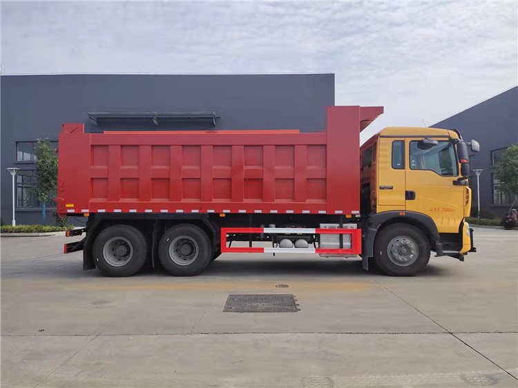 重型重汽多功能除雪車圖片2