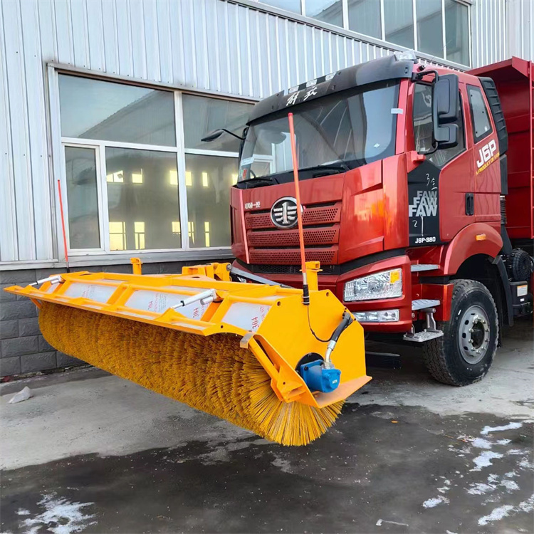 除雪設(shè)備 除雪滾 車載掃雪滾刷 冬季自帶動(dòng)力除雪滾圖片2