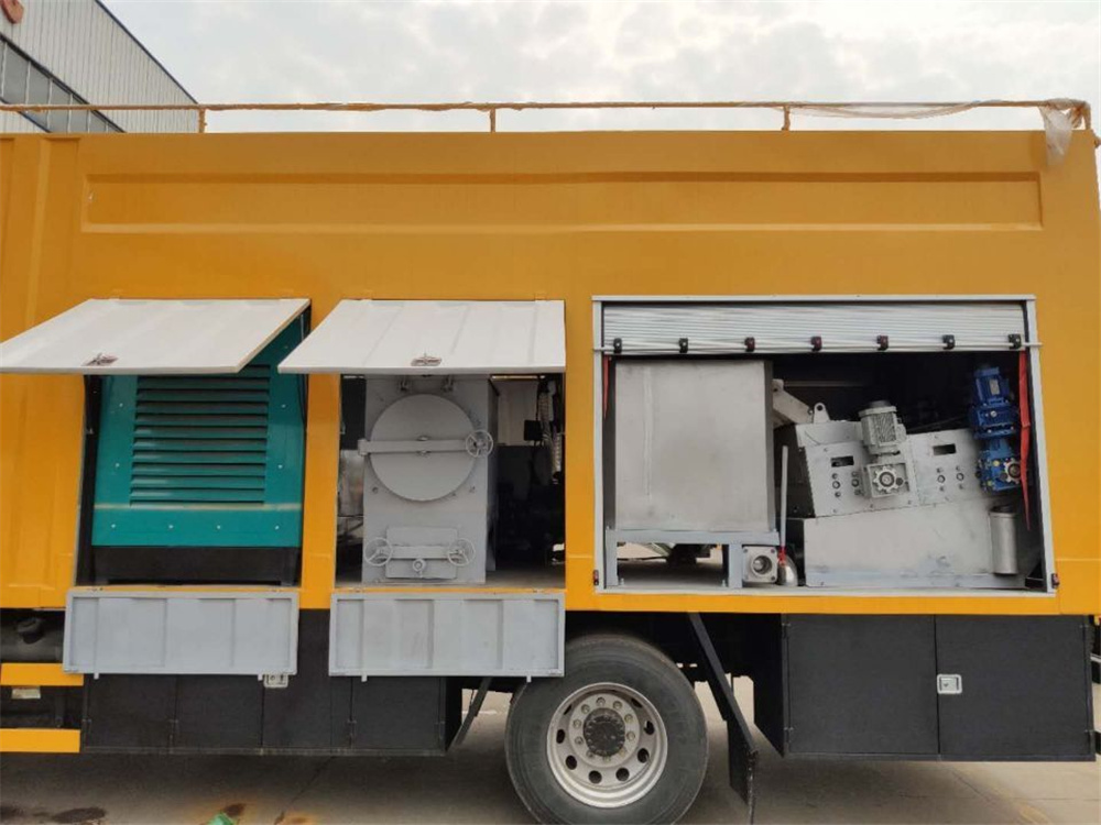 東風(fēng)天錦吸污凈化車(chē)藍(lán)牌圖片2