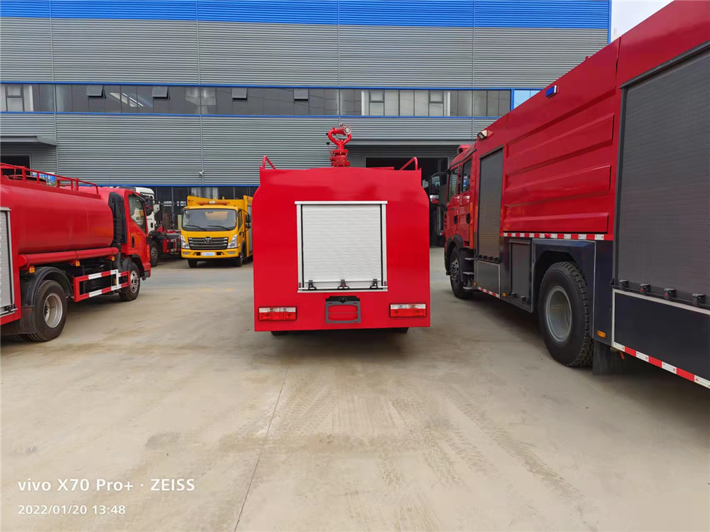 慶鈴五十鈴消防灑水車7噸圖片5